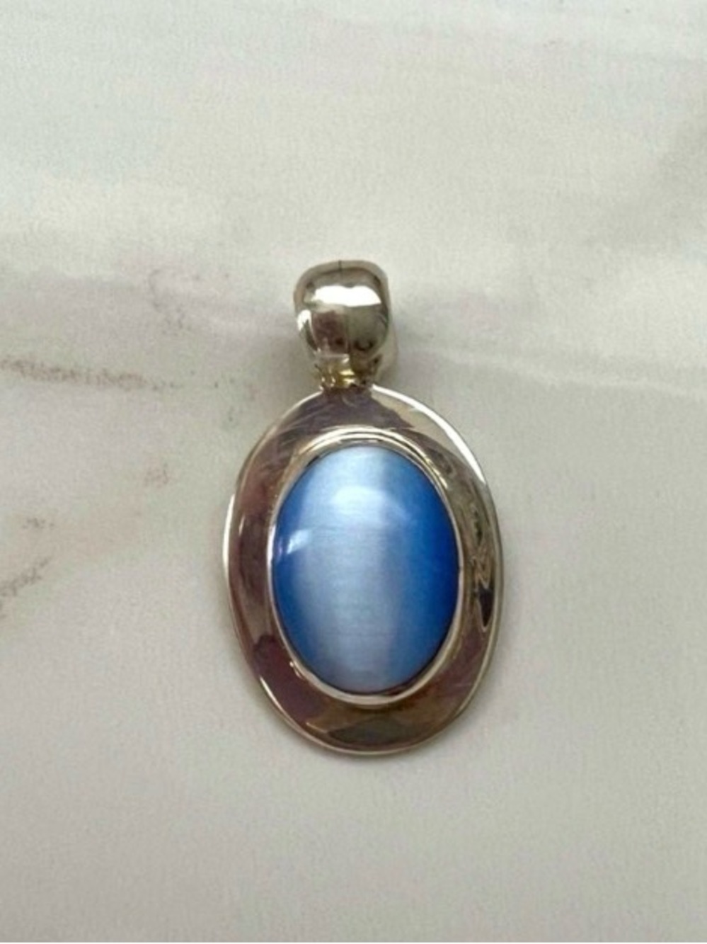 Vintage 925 Sterling Silver Blue Tiger Eye pendant